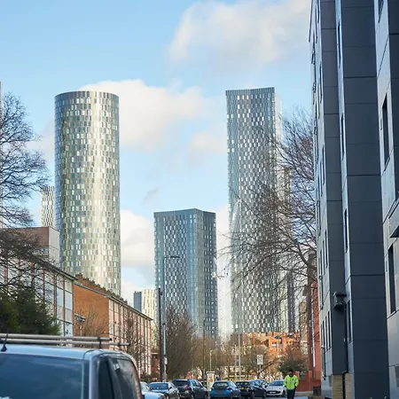 公寓 Deluxe And Cozy Two Bedroom With 1 Bathroom And Open Balcony