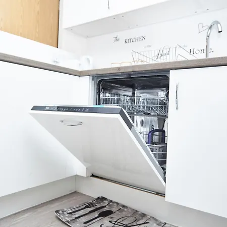 Obi's House&suites - Luxury 2bed Duplex With Balcony *