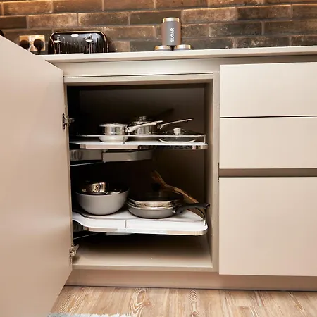 Luxury 2 Bedroom And Bathroom In With Balcony Апартаменты Манчестер