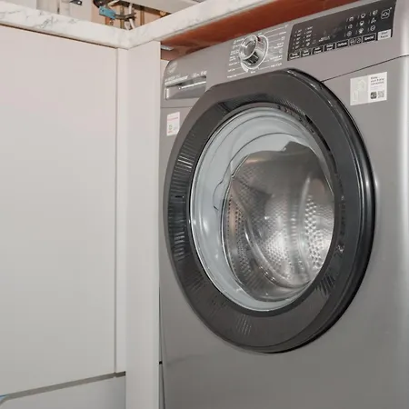 Citycharmms- Entire Near Etihad Stadium Holiday home