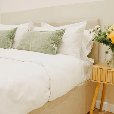 Citycharmms- Entire Near Etihad Stadium Holiday home Manchester