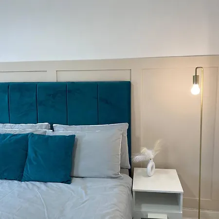 Modern Townhouse-free Parking-game Room-w-ifi * 맨체스터