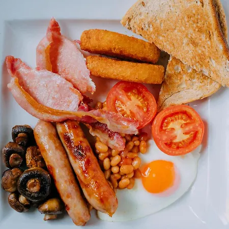 Mitre Centre Hotel 3*