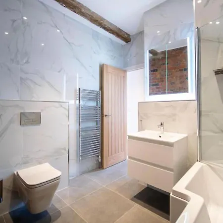 Hive By The Heim Residences * Manchester