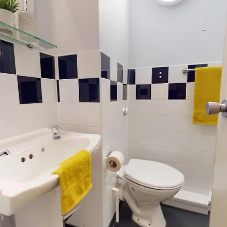 Iq Daisy Bank Apartament Manchester