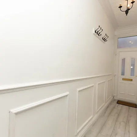 Holiday home Charming Victorian Retreat 4br House In *