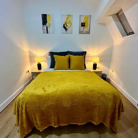 Stylish Old Trafford 2br Apartment, Free Parking, Near Stadium & Centre Apartmán Manchester