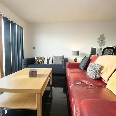Апартаменты Stylish With Balcony & Views