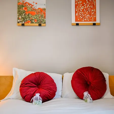 Appartement Cosy 4-bed House, Garden, Free Parking & Wifi