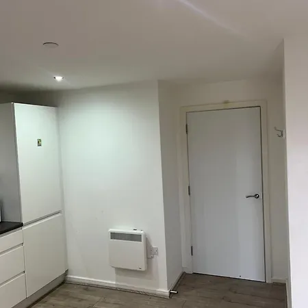 Luxury With Shared Living And Kitchen Privatunterkunft