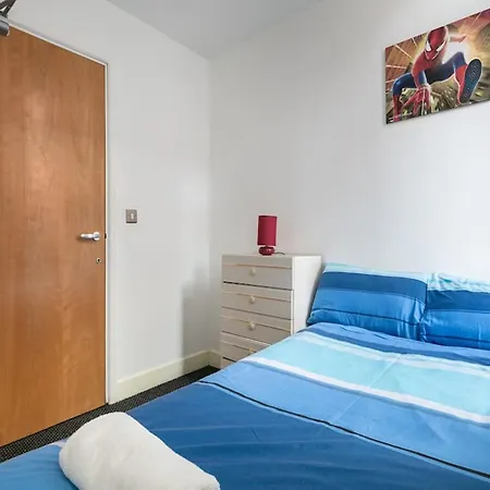 Apartment Pnj Long Manchester