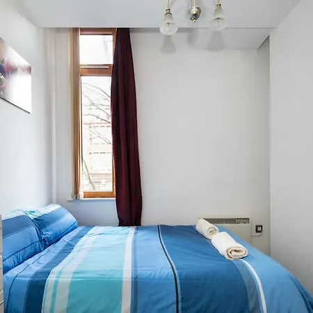 Apartment Pnj Long Manchester