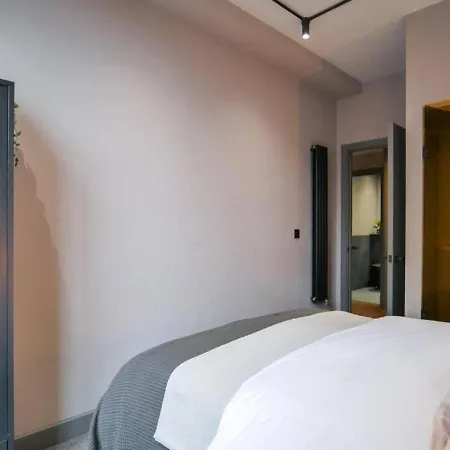 Apartment Manhattan By The Heim Residences *