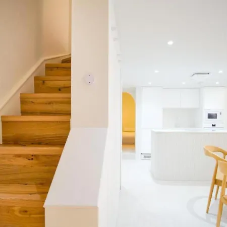 Santorini By The Heim Residences アパート マンチェスター