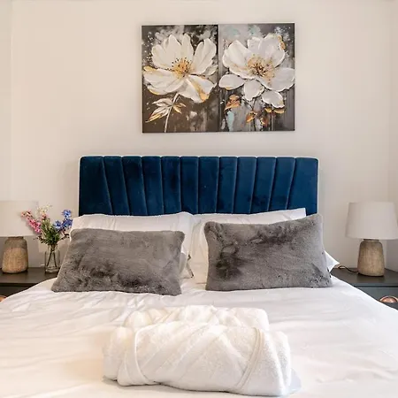 Cjay Luxury Apartmán *