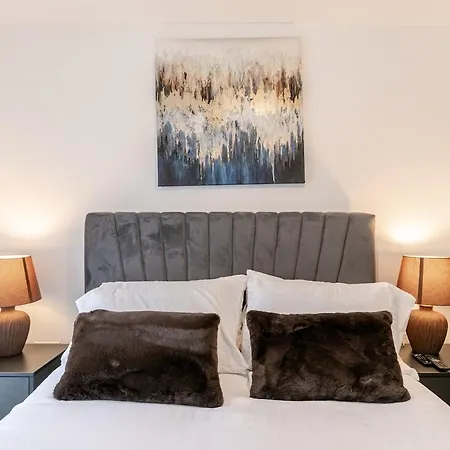 Cjay Luxury Apartmán