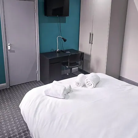 Landcross Co-living - Private Self-cater מנצ'סטר