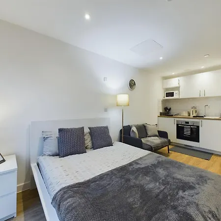 Comfortable In Cheltenham