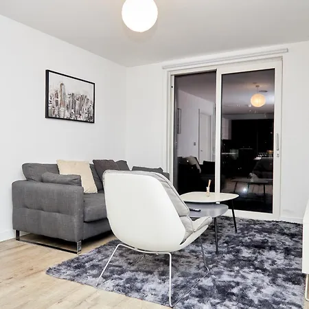 Apartment Manc With Balcony