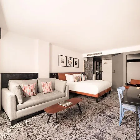 Voco - Centre By Ihg 4*