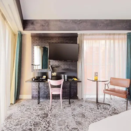 Voco - Centre By Ihg Hotel