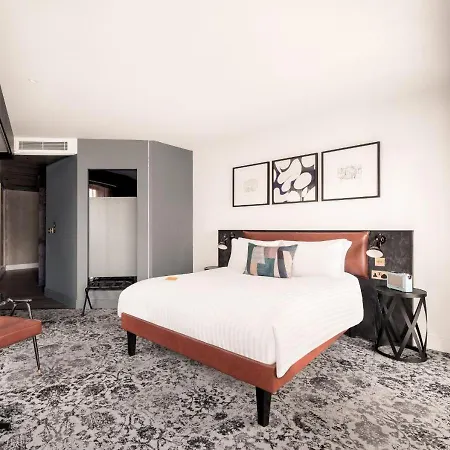 Voco - Centre By Ihg 4*