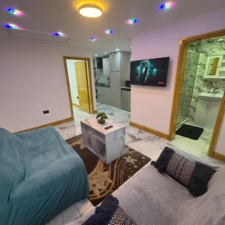 Apartment Sindhu Luxury Manchester