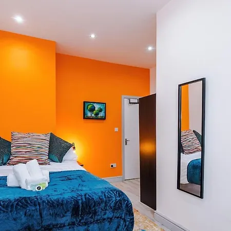 Luxury 3br En-suite, Near Nyaraló Manchester