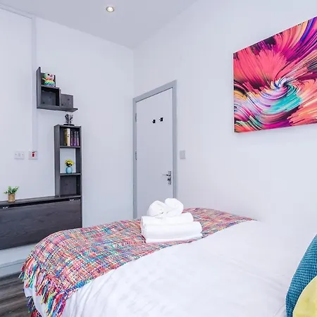Luxury 3br En-suite, Near