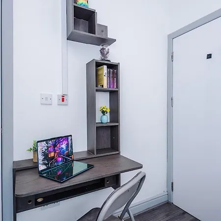 Luxury 3br En-suite, Near