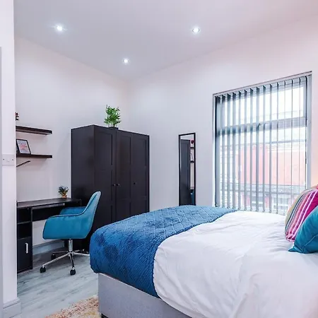 Luxury 3br En-suite, Near *