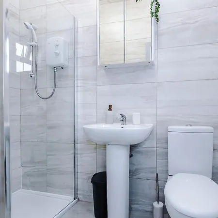 Nyaraló Luxury 3br En-suite, Near *