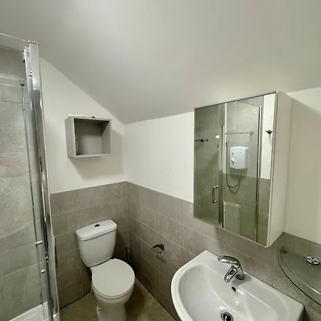 Comfortable En-suite Double Room-m16 Séjour chez l'habitant