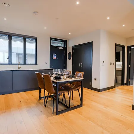 Marron 2br & Walks مانشستر