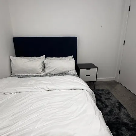 Moe's Comfy Haven Apartment *