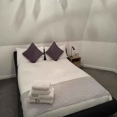 Roomz 247 Apartahotel *