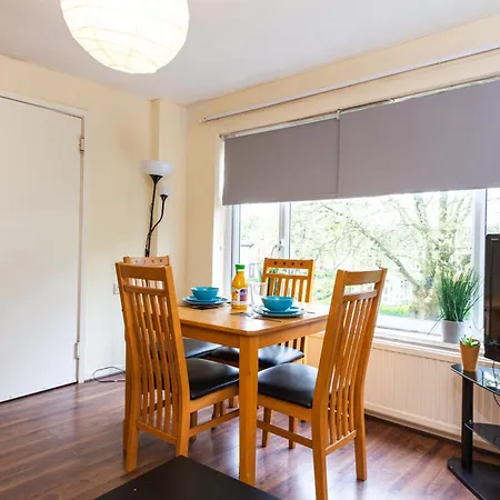 Cosy Stretford In A Prime Location * Манчестер