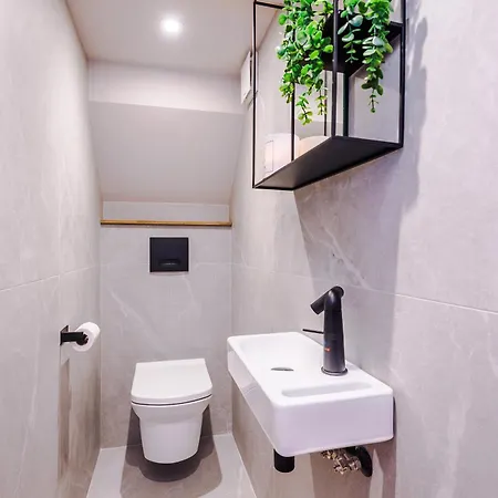 Сasa de vacaciones Unique In Northenden Urban Oasis Sleeps 8 Mánchester