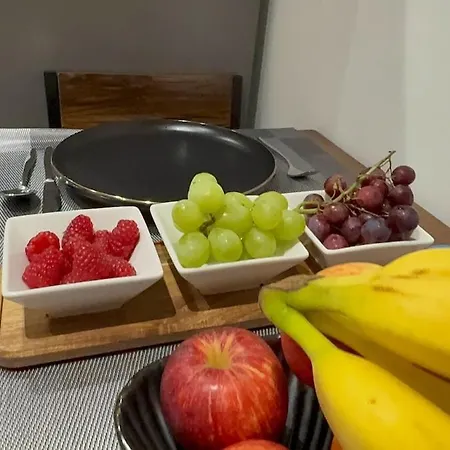 Cozy 5-bed Caldecott Stays-sleep 6 Dom wakacyjny *