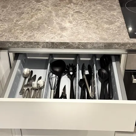 2br Duplex In Salford Mcr Sleeps4 Video In Photos