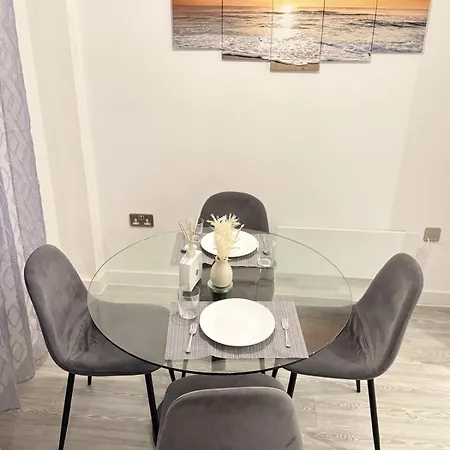 2br Duplex In Salford Mcr Sleeps4 Video In Photos Mánchester