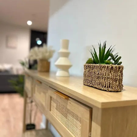 Apartment-free Parking With Terrace-gym Apartment