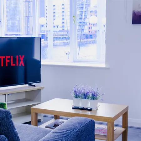 Great 2bed In Salford Quays With Water View Apartament Manchester