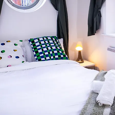 Apartament Great 2bed In Salford Quays With Water View