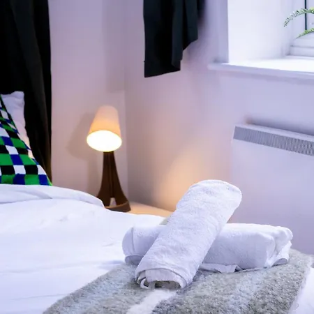 Great 2bed In Salford Quays With Water View Manchester