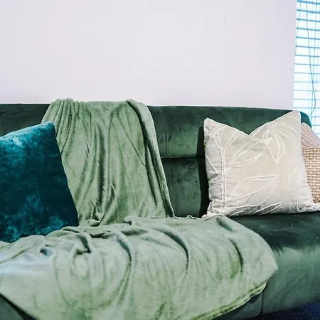 Feriehus Three Bedroom House By Brookland Serviced Short Lets With Free Wifi Manchester