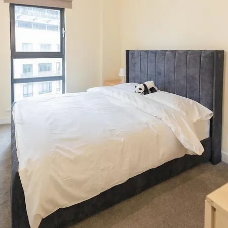 The Elegant 2 Bed Ensuite Flat In Deansgate Manchester