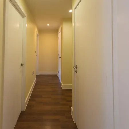The Elegant 2 Bed Ensuite Flat In Deansgate * Manchester