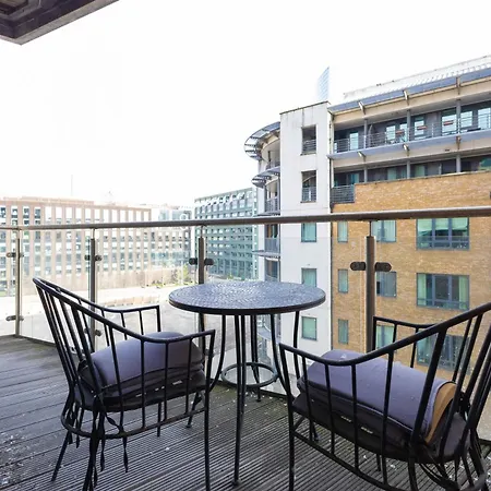 Apartment The Elegant 2 Bed Ensuite Flat In Deansgate Manchester