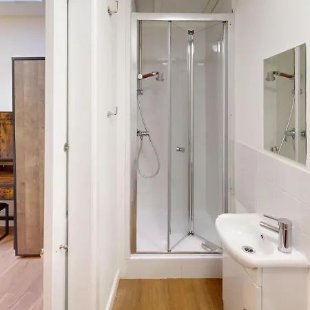 3br, Song Lyrics Theme, Self Check-in *